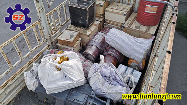 整車刮板輸送機配件發貨-河南雙志